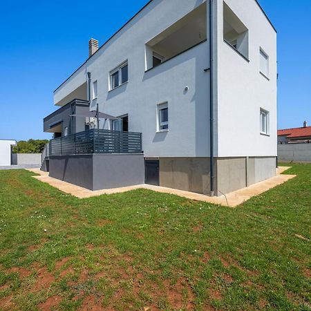 Domus Alba Apartments Pula Exterior photo