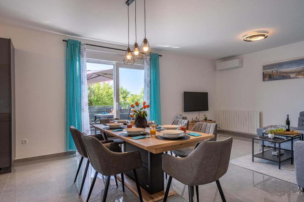 Domus Alba Apartments Pula Exterior photo