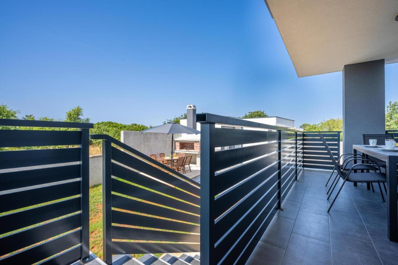 Domus Alba Apartments Pula Exterior photo